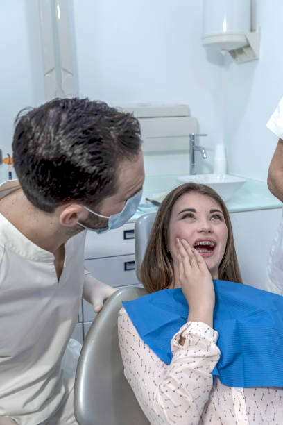 Best Emergency Treatment for Dental Infections or Abscesses in Broadview Park, FL
